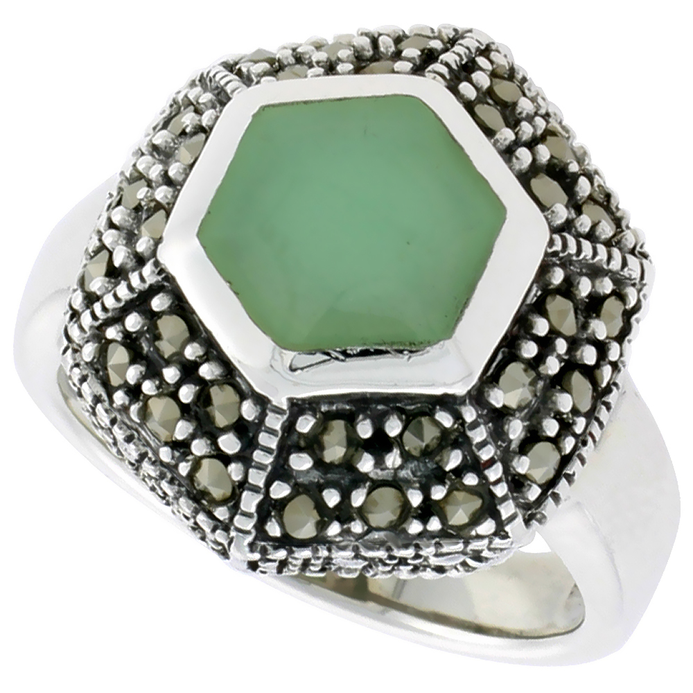 STERLING SILVER RING, W/ HEXAGON-SHAPED GREEN RESIN, 3/4 INCH (18 MM) WIDE